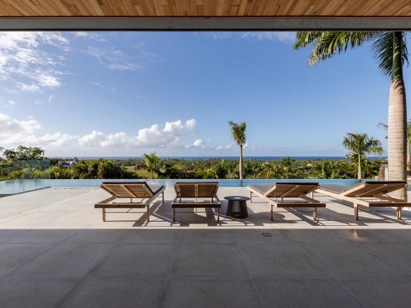 Endless Summer — ocean view